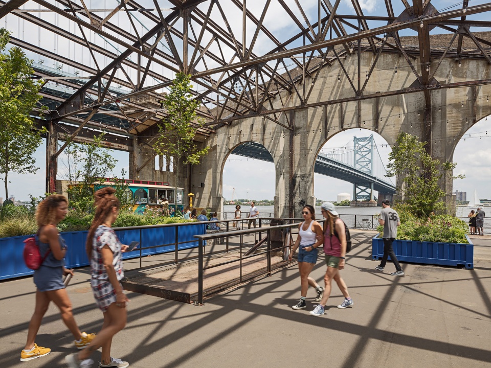 cherry street pier by isa