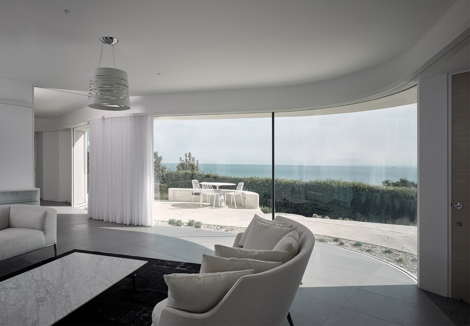 ness point house by tonkin liu