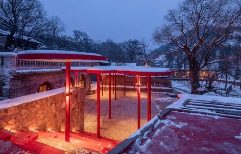 大槐树下的场院，山西 / 三文建筑