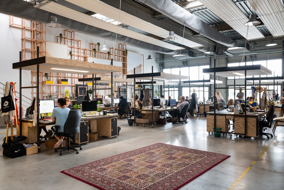 cote ouest new office by collective parenthese