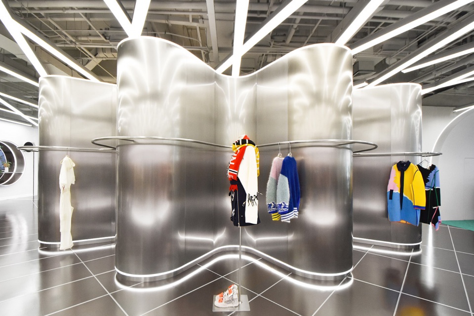 tgy event space and multibrand store china by ramoprimo
