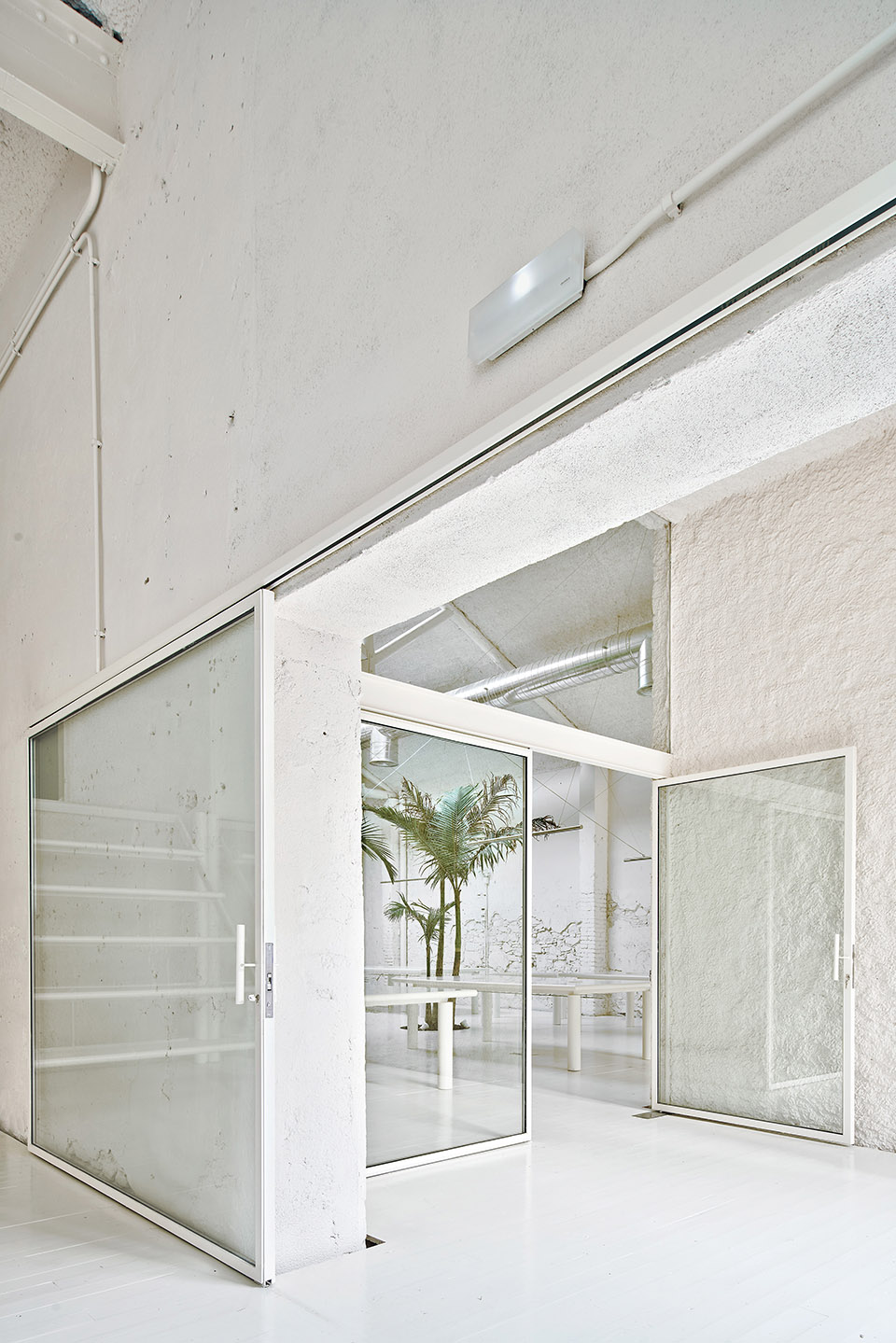 acid house barcelona by arquitectura g