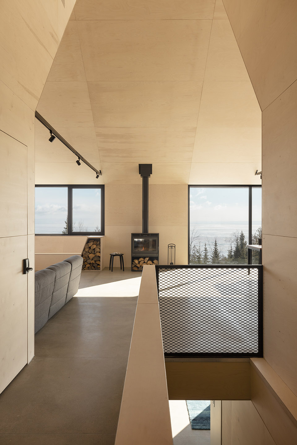 cabin a by bourgeois lechasseur architects