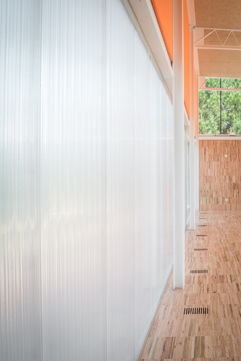 colegio nuestra senora de lourdes by picado de blas arquitectos 960x1438