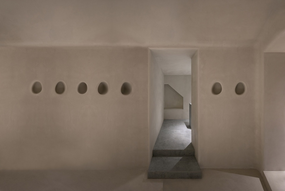 single person gallery china by offhand practice