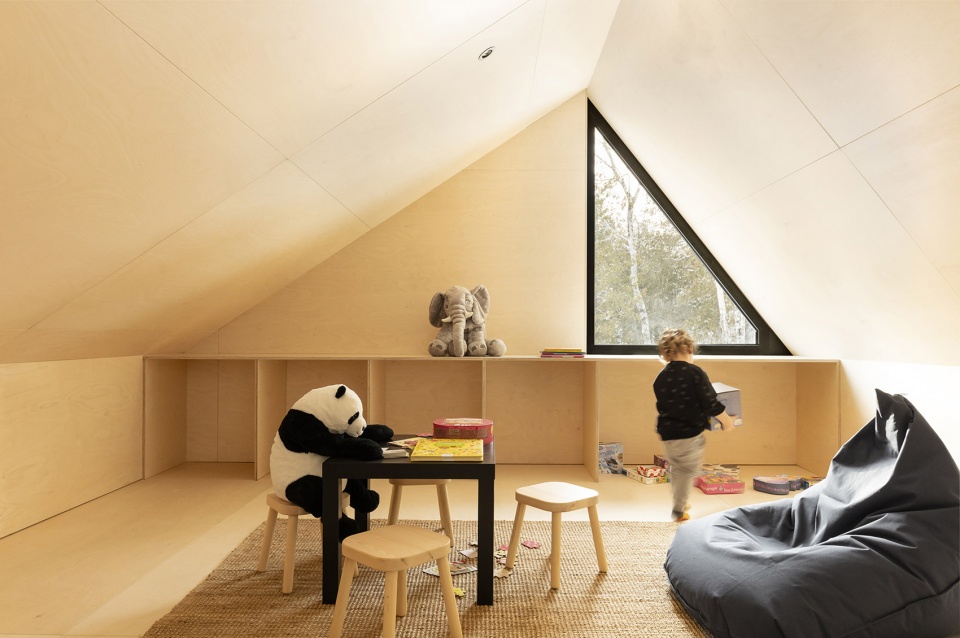 cabin a by bourgeois lechasseur architects