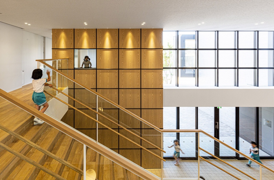 ez kindergarten and nursery by hibinosekkei youji no shiro kids design labo