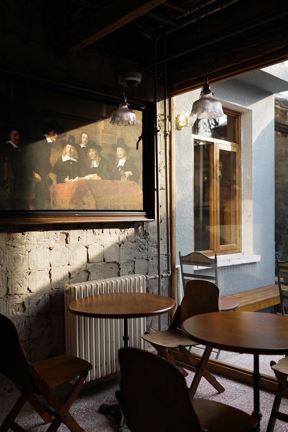 renovation project of metal hands coffee at beijing dongsinanyang hutong china by linkchance architects