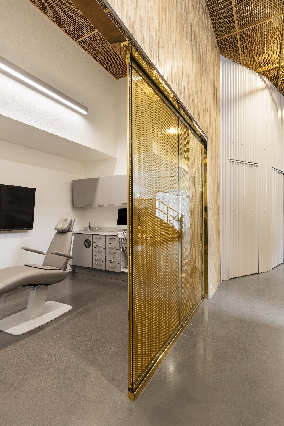 go orthodontistes downtown flagship by natasha thorpe design