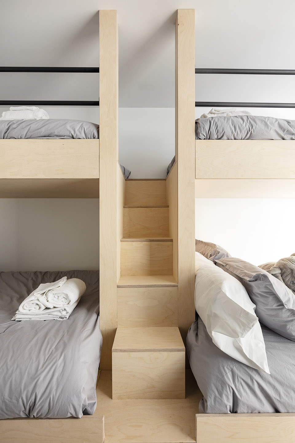 cabin a by bourgeois lechasseur architects