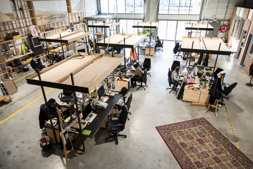 cote ouest new office by collective parenthese
