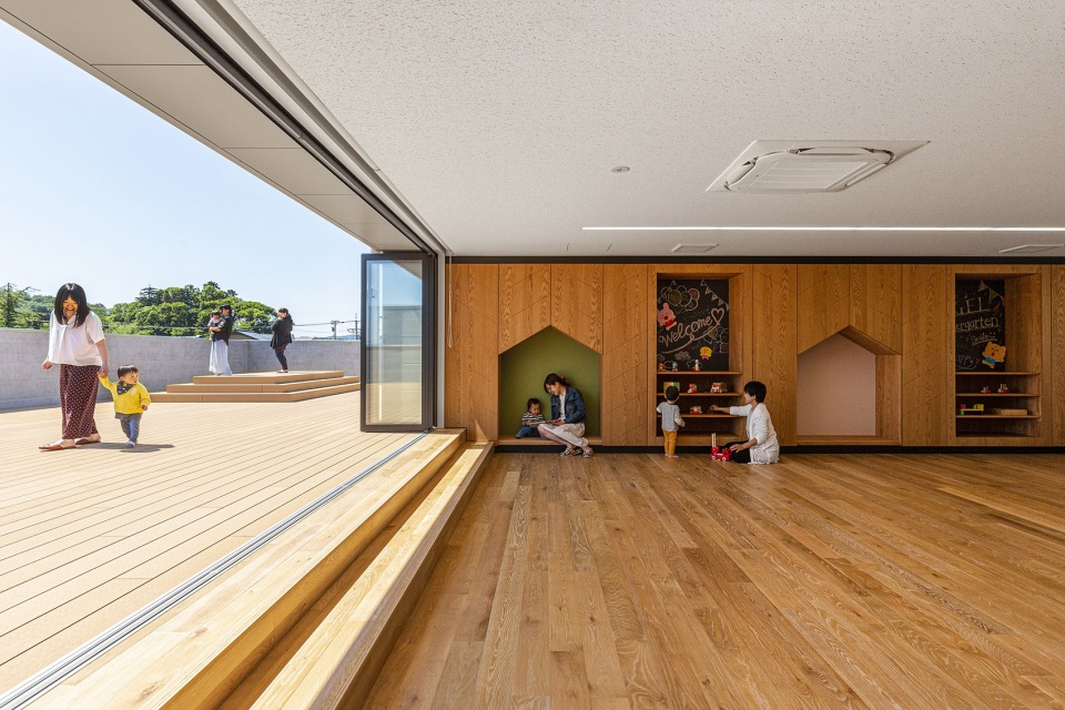 ez kindergarten and nursery by hibinosekkei youji no shiro kids design labo