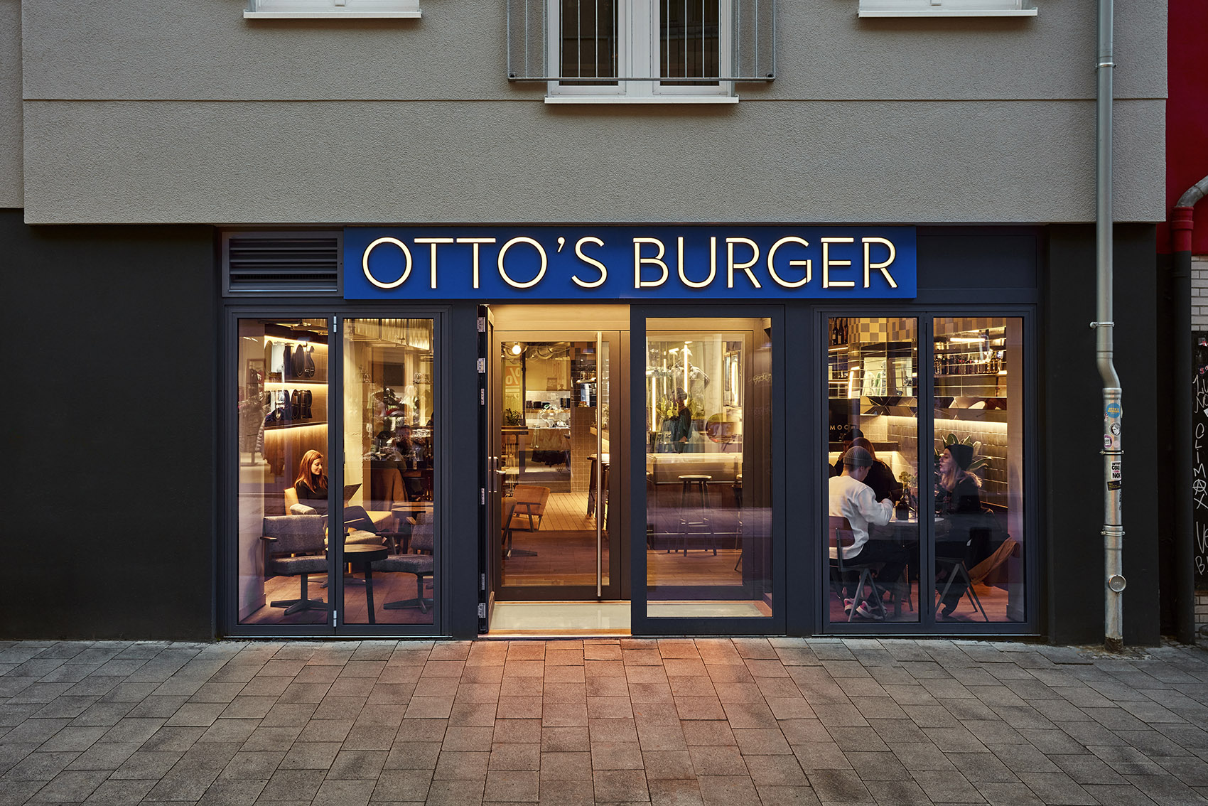 ottos burger餐厅设计,德国 / studio modijefsky