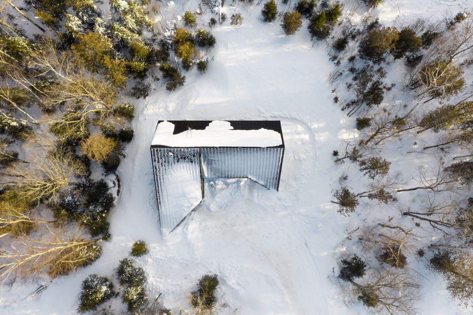 cabin a by bourgeois lechasseur architects