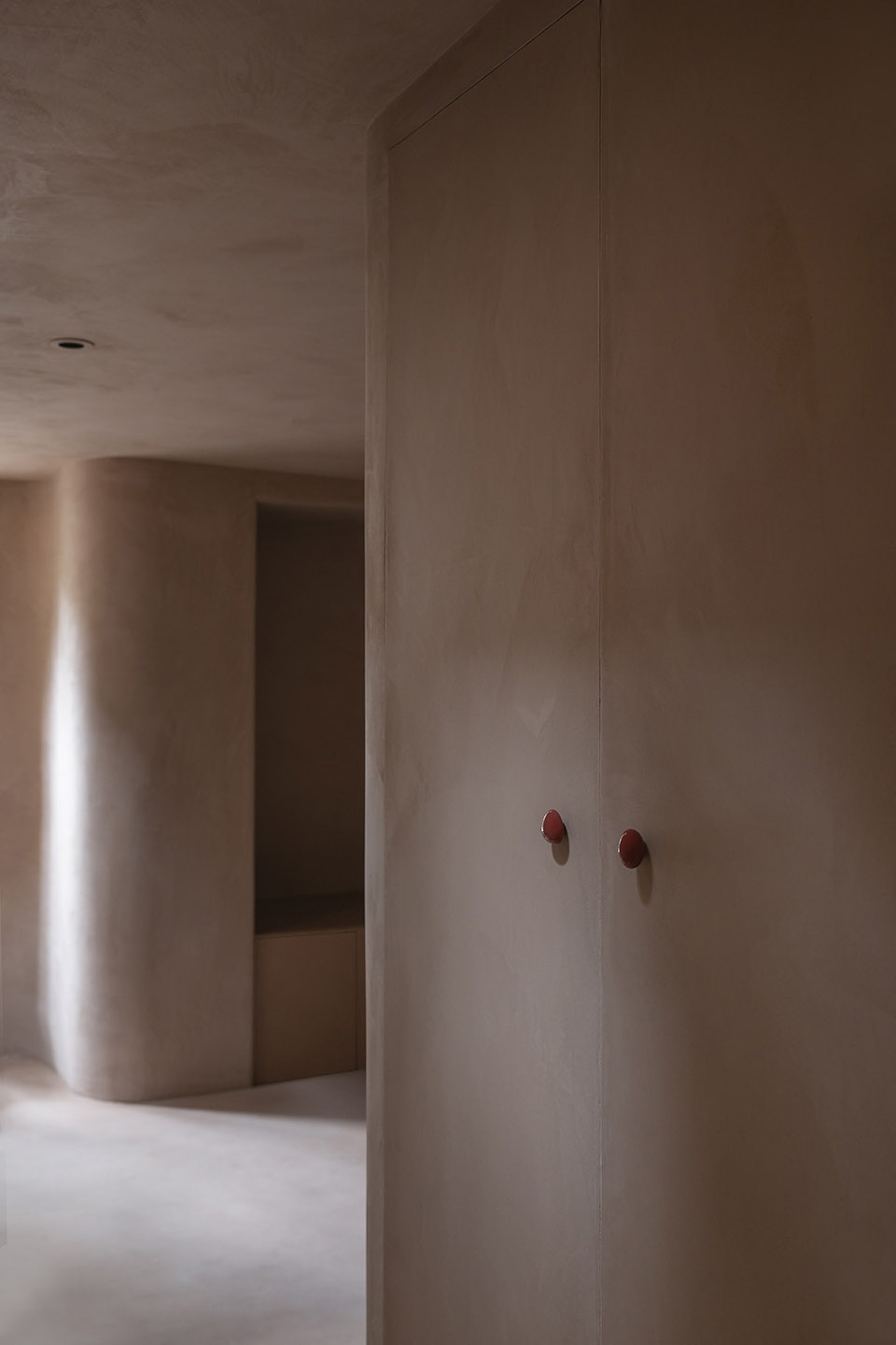 single person gallery china by offhand practice