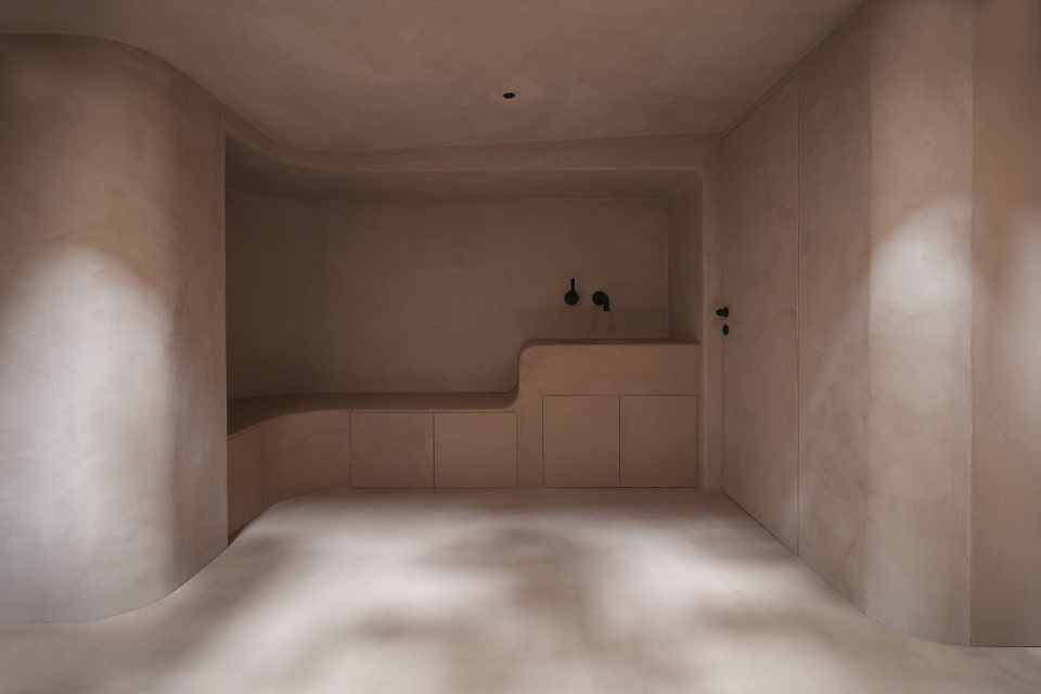 single person gallery china by offhand practice