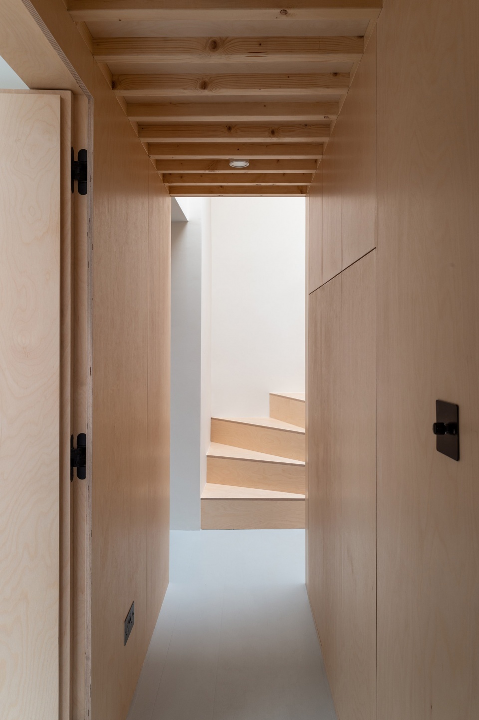 two and a half storey house by bradley van der straeten