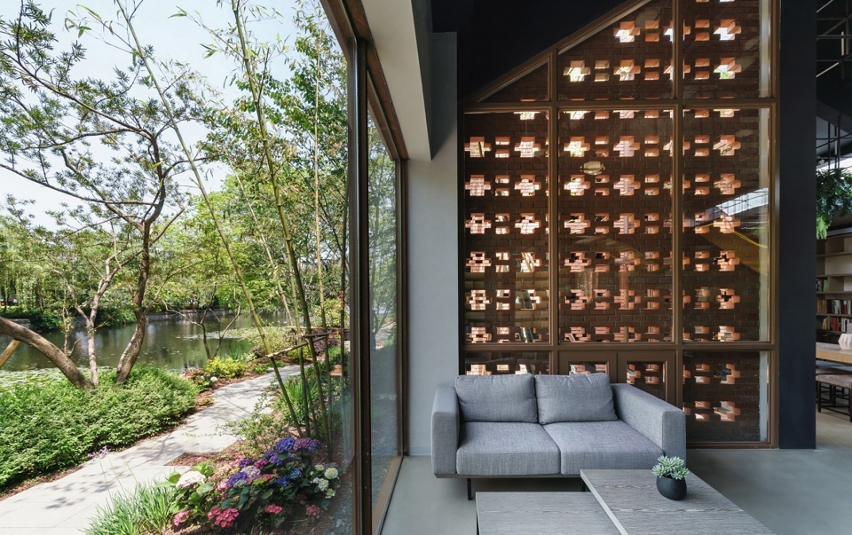 renovation project of huayu study of ecnu china by lacime landscaping