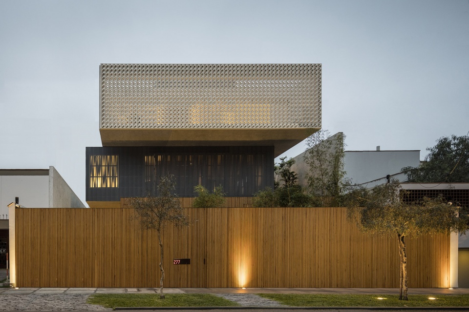 lima house by studio mk27
