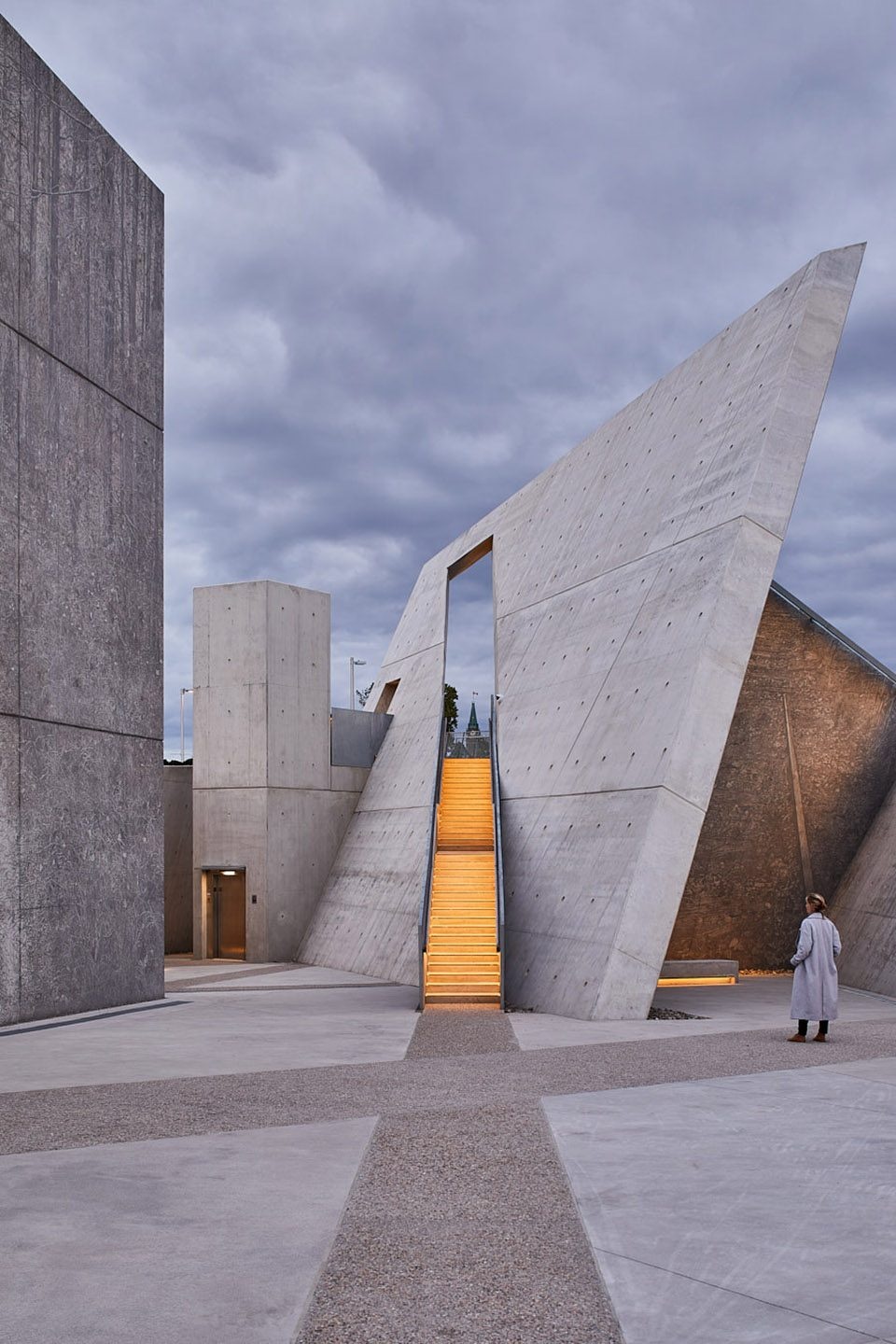 gooood archive Memorial Place