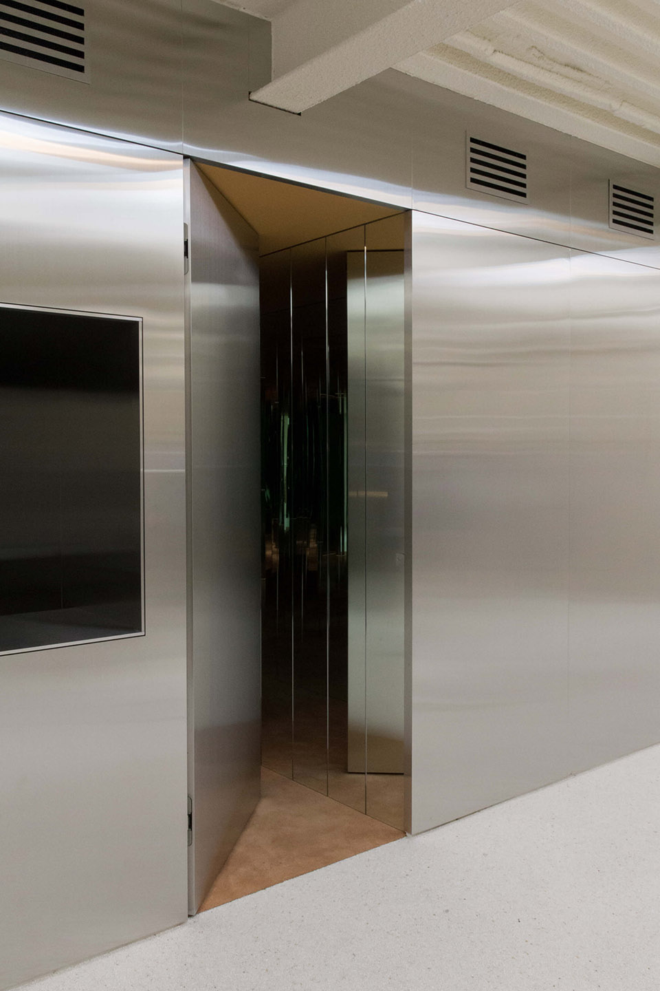 andersson bell flagship store by creative studio unravel