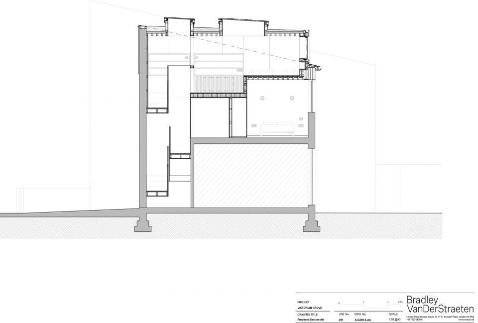 two and a half storey house by bradley van der straeten