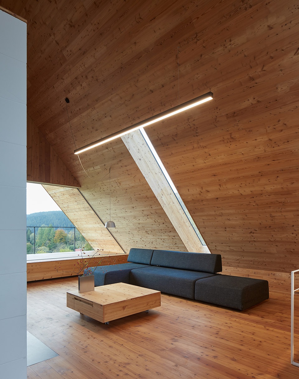 weekend house in beskydy by pavel micek architects