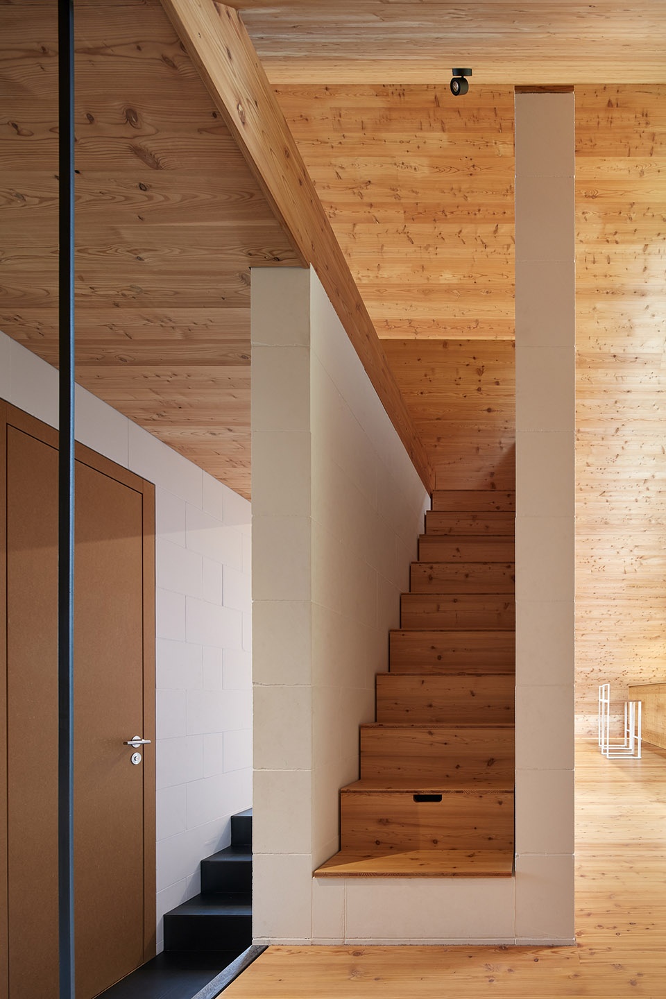 weekend house in beskydy by pavel micek architects
