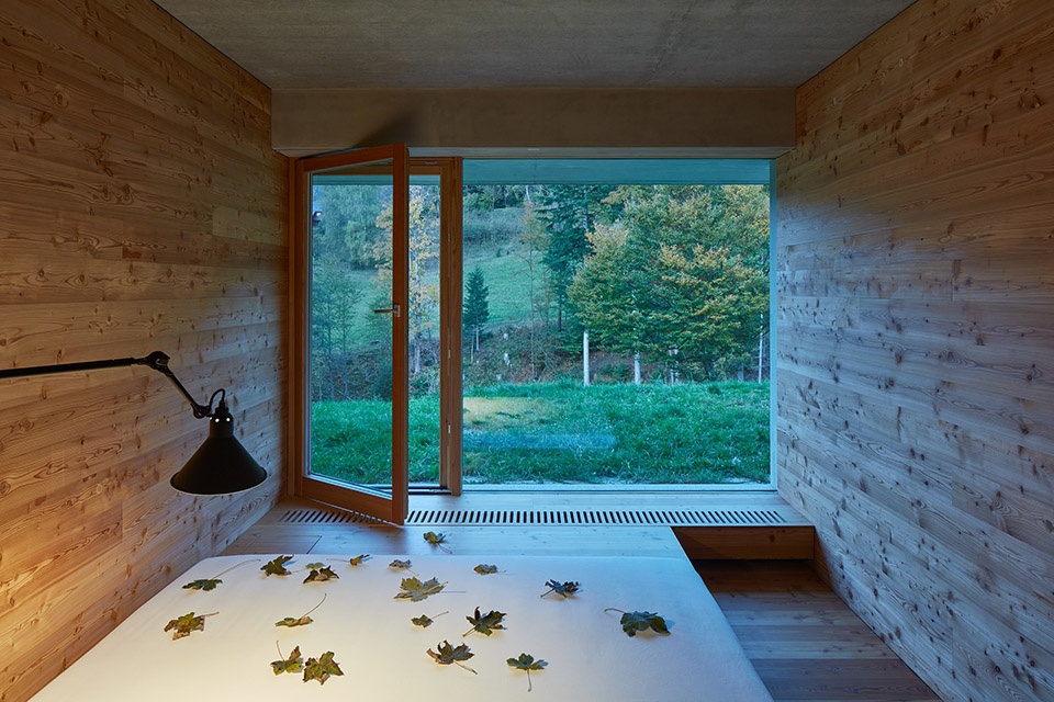 weekend house in beskydy by pavel micek architects