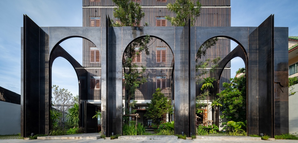 hotel gahn by studio locomotive 1