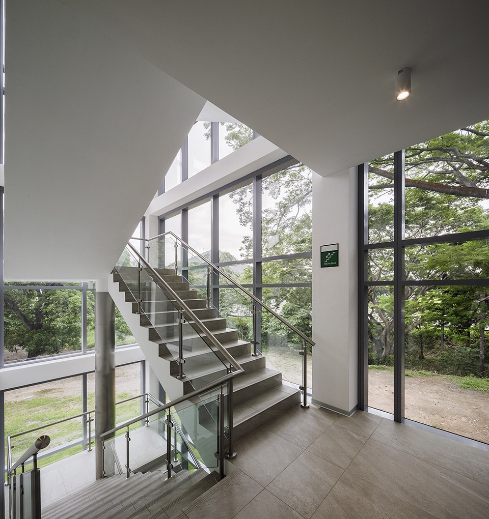 museum of freedom and human rights by mallol arquitectos