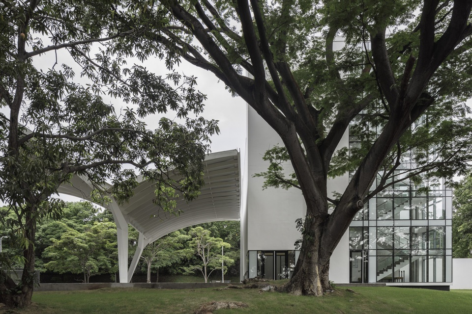 museum of freedom and human rights by mallol arquitectos