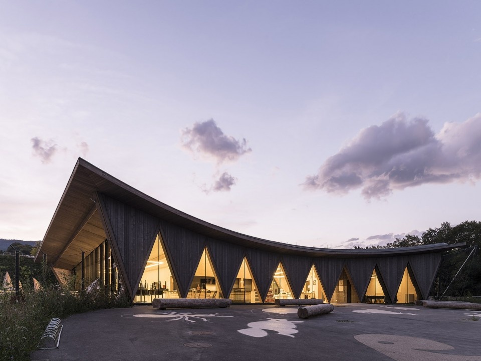 ENTRANCE PAVILION LA GARENNE ZOO BY LOCALARCHITECTURE 960x720