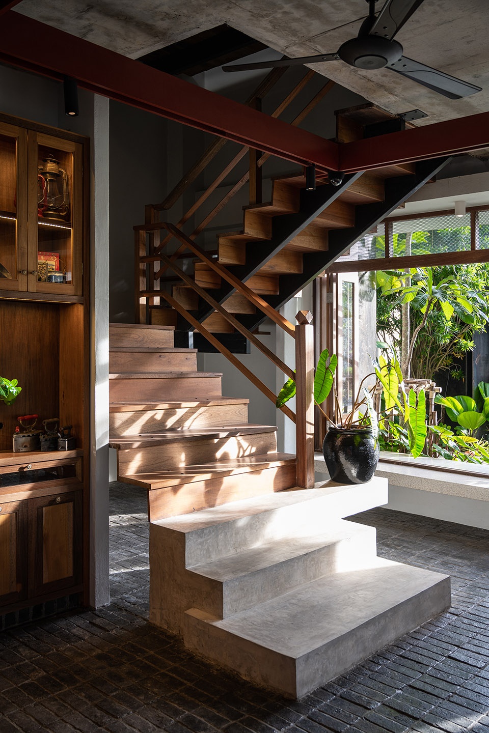 hotel gahn by studio locomotive