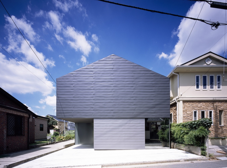 Leaf House by Apollo