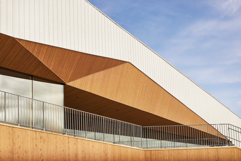 bromont summit chalet by lemay