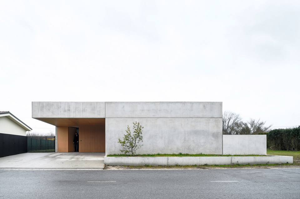 house for a ceramic designer by arhitektura office for urbanism and architecture