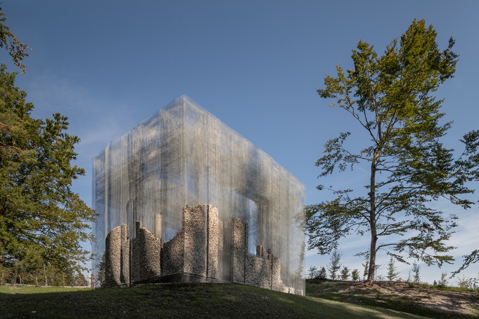 simbiosi by edoardo tresoldi