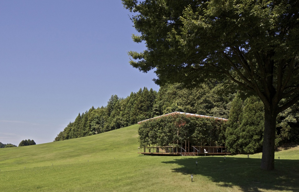 white arbor and open air theater maezawa garden by a p l design workshop