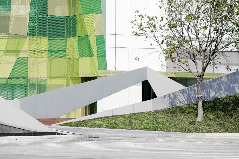 天健领域改造更新广州时建筑