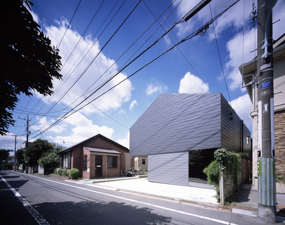 Leaf House by Apollo