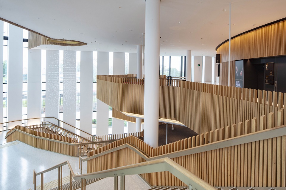 Sydney Coliseum Theatre by cox architecture
