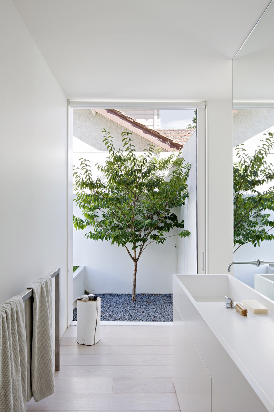 bourne road residence by studiofour
