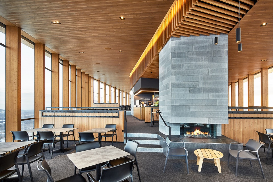 bromont summit chalet by lemay