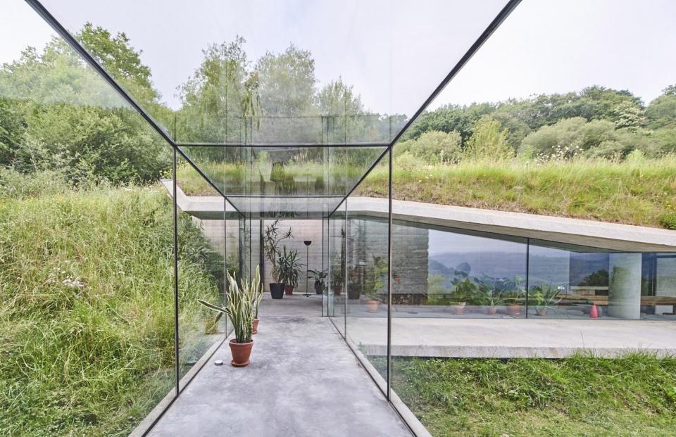 landaburu borda farm house by jordi hidalgo tane