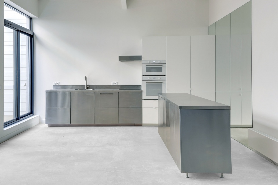 Moulin Apartment by Ubalt