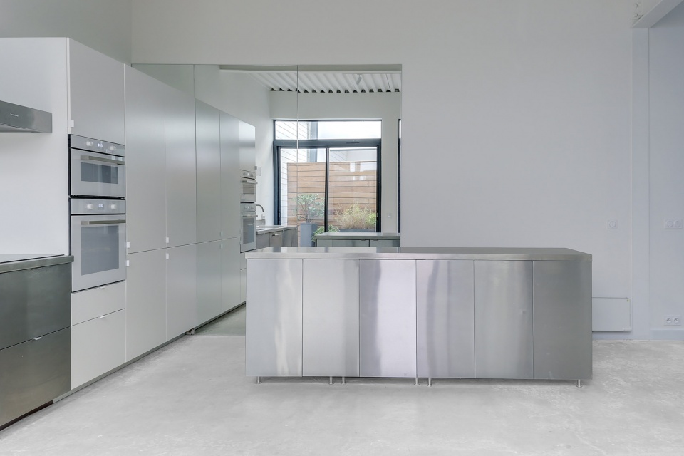 Moulin Apartment by Ubalt