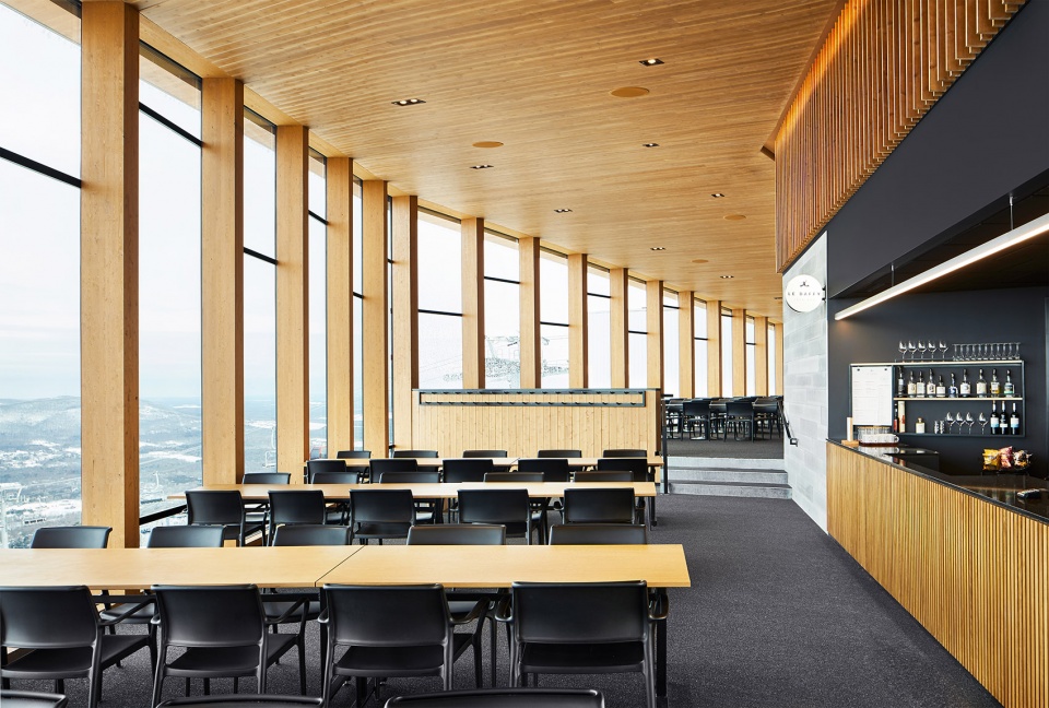 bromont summit chalet by lemay