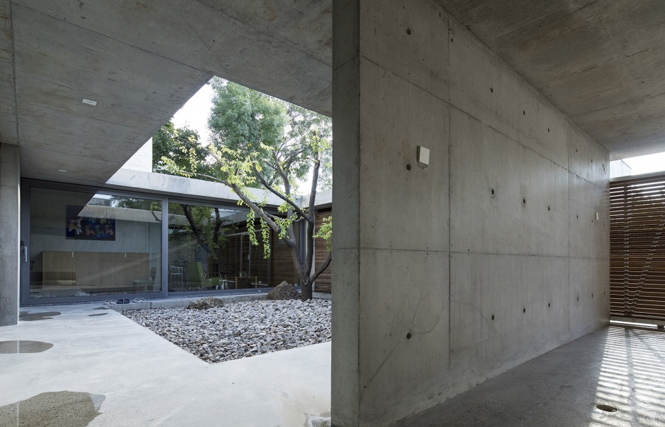 floationg courtyard china by taoa
