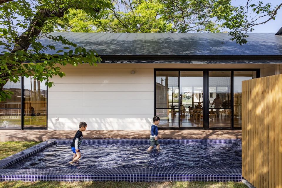mrn kindergarten and nursery by hibinosekkei youji no shiro